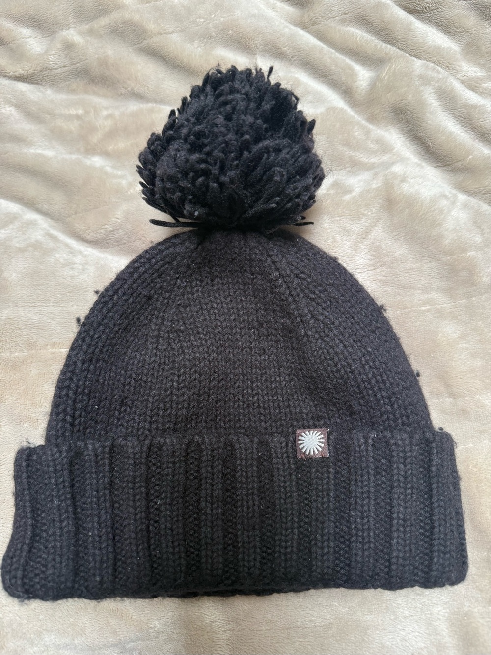 UGG Black Knit Pom Pom Beanie